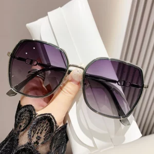 UV Protection Large Frame Thin Polarized Sunglasses