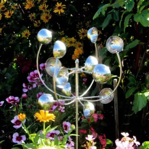 Outdoor Garden Kinetic Metal Wind Spinner Decoration