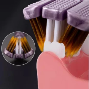 Three-head multi-angle cleaning toothbrush